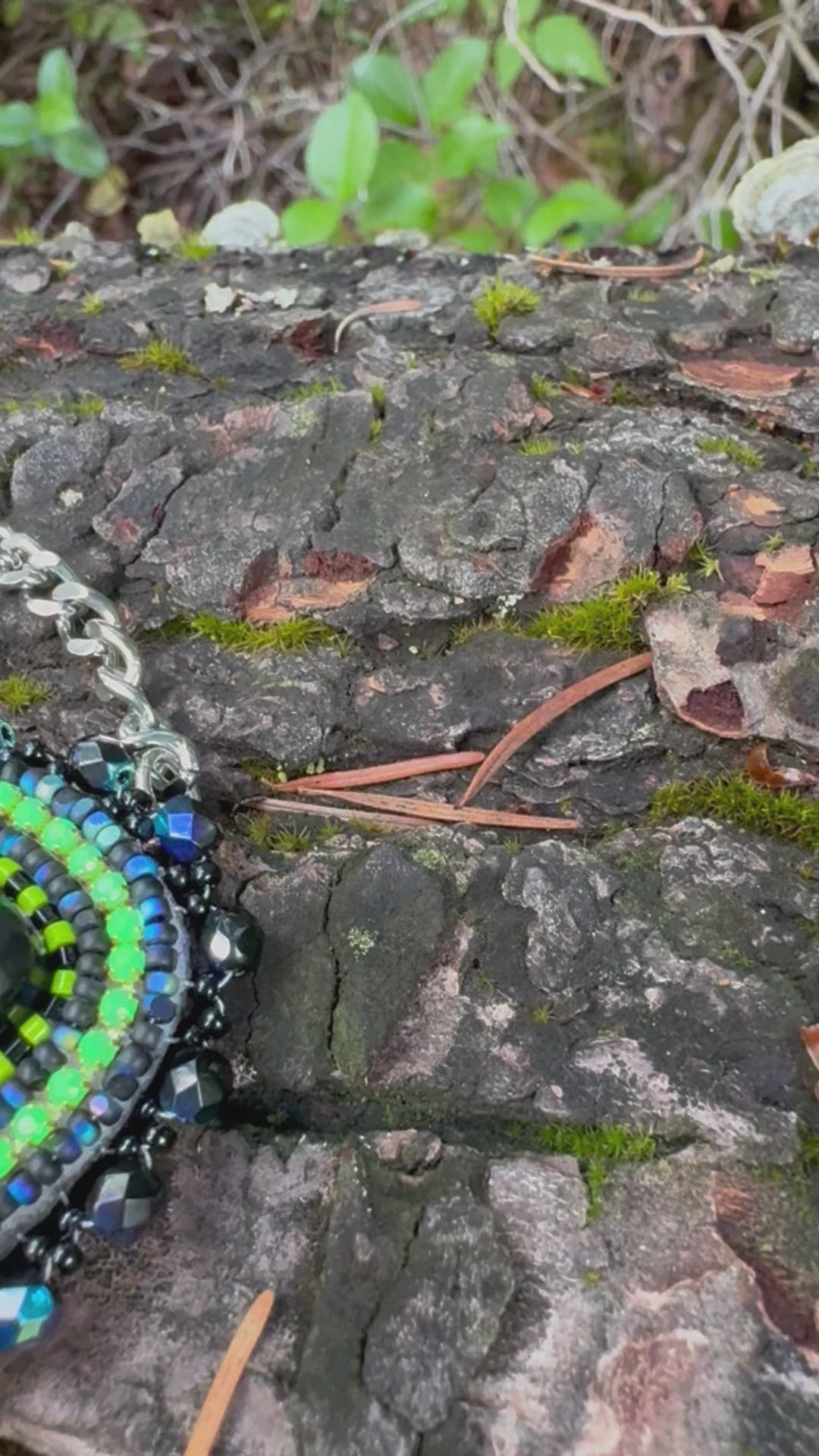 Neon choker